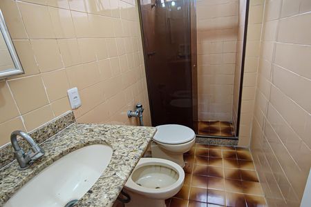 Apartamento à venda com 66m², 2 quartos e 1 vagaBanheiro Social