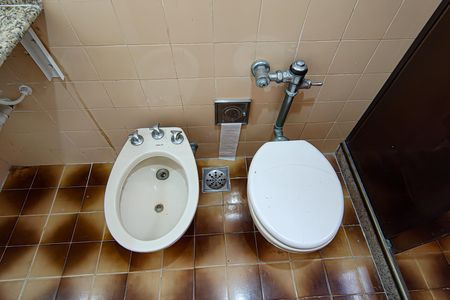 Apartamento à venda com 66m², 2 quartos e 1 vagaBanheiro Social