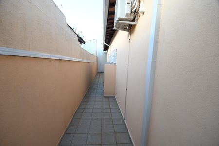 Casa à venda com 207m², 4 quartos e 2 vagasCorredor