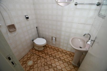 Casa à venda com 207m², 4 quartos e 2 vagasCasa 2 - Banheiro
