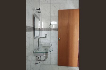 Casa à venda com 240m², 4 quartos e 7 vagas Casa à venda com 240m², 4 quartos e 7 vagasFoto 05