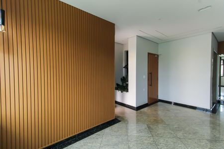 Apartamento à venda com 180m², 3 quartos e 4 vagas Apartamento à venda com 180m², 3 quartos e 4 vagasHall