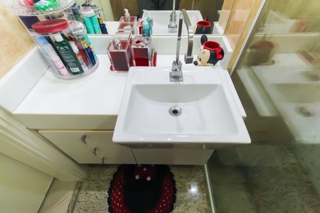 Apartamento à venda com 180m², 3 quartos e 4 vagas Apartamento à venda com 180m², 3 quartos e 4 vagasBanheiro da Suíte 3