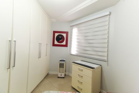Apartamento à venda com 180m², 3 quartos e 4 vagas Apartamento à venda com 180m², 3 quartos e 4 vagasQuarto 1