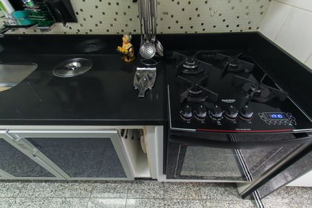 Apartamento à venda com 180m², 3 quartos e 4 vagas Apartamento à venda com 180m², 3 quartos e 4 vagasCozinha