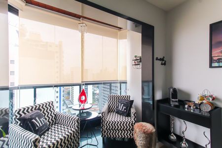 Apartamento à venda com 180m², 3 quartos e 4 vagas Apartamento à venda com 180m², 3 quartos e 4 vagasSala