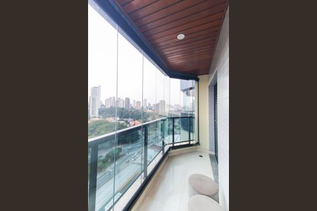 Apartamento à venda com 180m², 3 quartos e 4 vagas Apartamento à venda com 180m², 3 quartos e 4 vagasvaranda da Suíte 3