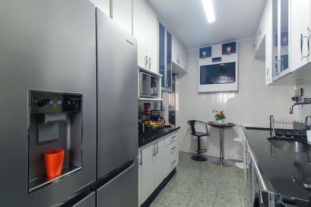 Apartamento à venda com 180m², 3 quartos e 4 vagas Apartamento à venda com 180m², 3 quartos e 4 vagasCozinha