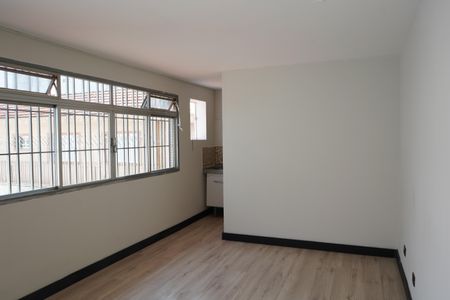 Casa à venda com 252m², 1 quarto e 2 vagasEdícula