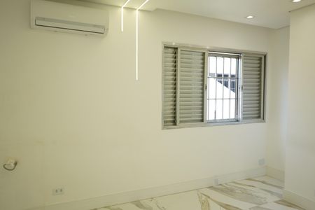 Casa à venda com 252m², 1 quarto e 2 vagasQuarto 4