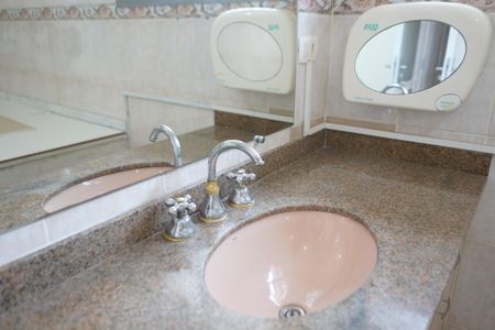 Casa à venda com 252m², 1 quarto e 2 vagasBanheiro do Quarto 2