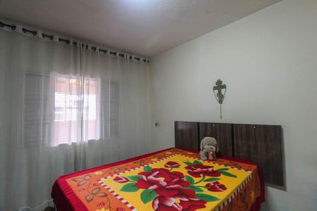 Casa à venda com 239m², 4 quartos e 4 vagas Casa à venda com 239m², 4 quartos e 4 vagasQuarto 2-casa 2