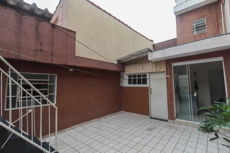 Casa à venda com 239m², 4 quartos e 4 vagas Casa à venda com 239m², 4 quartos e 4 vagasQuintal