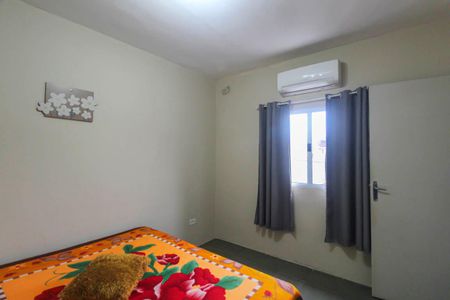 Casa à venda com 239m², 4 quartos e 4 vagas Casa à venda com 239m², 4 quartos e 4 vagasQuarto 1