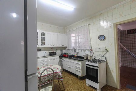 Casa à venda com 239m², 4 quartos e 4 vagas Casa à venda com 239m², 4 quartos e 4 vagasCozinha 2-casa 2