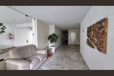 Apartamento à venda com 80m², 2 quartos e 1 vagaHall