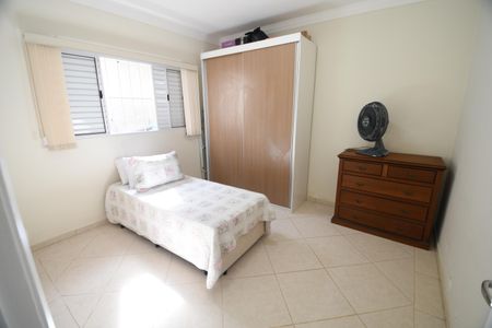 Casa à venda com 160m², 3 quartos e 4 vagasQuarto 2