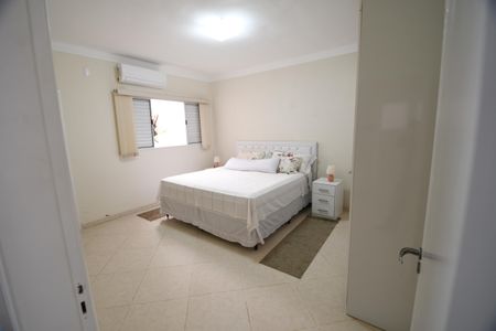 Casa à venda com 160m², 3 quartos e 4 vagasSuíte 3