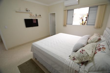 Casa à venda com 160m², 3 quartos e 4 vagasSuíte 3