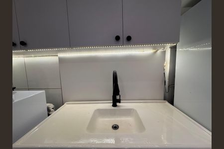 Apartamento à venda com 48m², 2 quartos e 1 vaga Apartamento à venda com 48m², 2 quartos e 1 vagaCozinha e Área de Serviço