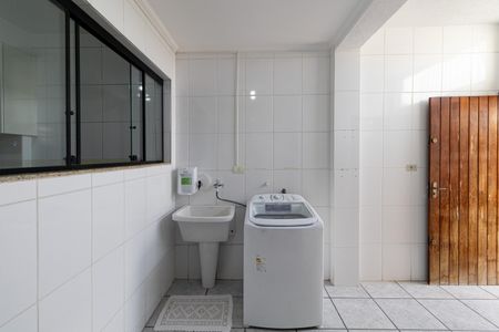 Casa à venda com 145m², 3 quartos e 1 vaga Casa à venda com 145m², 3 quartos e 1 vagaÁrea de Serviço