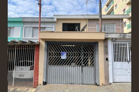 Casa à venda com 145m², 3 quartos e 1 vaga Casa à venda com 145m², 3 quartos e 1 vagaFachada+Placa