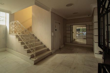 Apartamento à venda com 204m², 4 quartos e 2 vagasHall de entrada