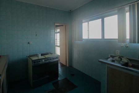 Apartamento à venda com 204m², 4 quartos e 2 vagasCozinha