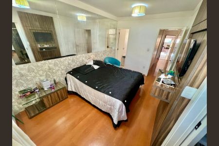 Apartamento à venda com 320m², 5 quartos e 4 vagas Apartamento à venda com 320m², 5 quartos e 4 vagasSuíte 1