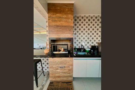 Apartamento à venda com 320m², 5 quartos e 4 vagas Apartamento à venda com 320m², 5 quartos e 4 vagasCobertura - Espaço Gourmet