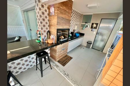 Apartamento à venda com 320m², 5 quartos e 4 vagas Apartamento à venda com 320m², 5 quartos e 4 vagasCobertura - Espaço Gourmet