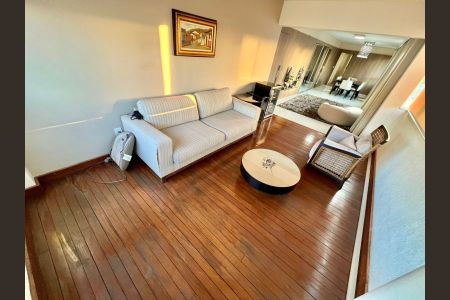 Apartamento à venda com 320m², 5 quartos e 4 vagas Apartamento à venda com 320m², 5 quartos e 4 vagasSala