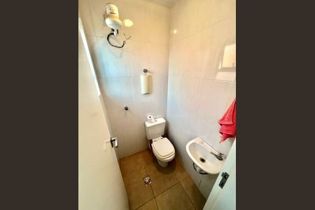 Apartamento à venda com 320m², 5 quartos e 4 vagas Apartamento à venda com 320m², 5 quartos e 4 vagasLavabo Cobertura