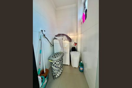 Apartamento à venda com 320m², 5 quartos e 4 vagas Apartamento à venda com 320m², 5 quartos e 4 vagasÁrea de Serviço cobertura