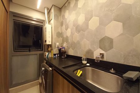 Apartamento à venda com 107m², 3 quartos e 2 vagas Apartamento à venda com 107m², 3 quartos e 2 vagasÁrea de Serviço