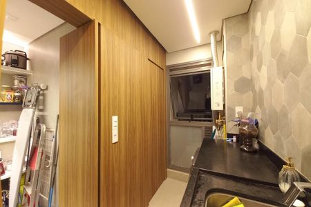 Apartamento à venda com 107m², 3 quartos e 2 vagas Apartamento à venda com 107m², 3 quartos e 2 vagasÁrea de Serviço