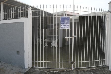 Casa à venda com 100m², 2 quartos e 3 vagasPlaca