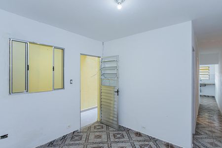 Sala de casa para alugar com 2 quartos, 70m² em Vila Pereira Cerca, São Paulo