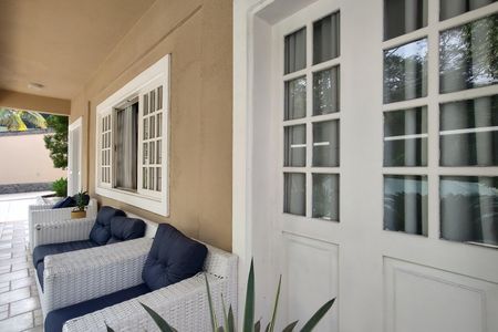 Casa de condomínio à venda com 600m², 4 quartos e 5 vagasVaranda