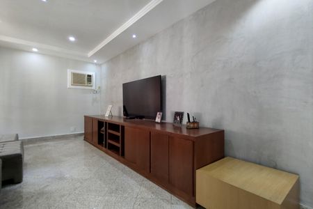 Casa de condomínio à venda com 600m², 4 quartos e 5 vagasSala 3