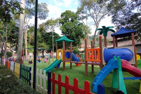 Casa de condomínio à venda com 600m², 4 quartos e 5 vagasÁrea comum - Playground