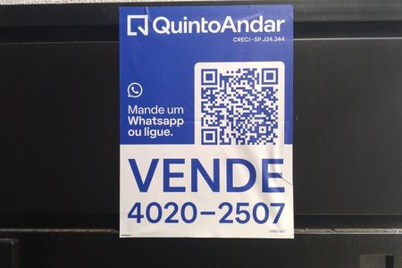 Apartamento à venda com 33m², 1 quarto e sem vaga Apartamento à venda com 33m², 1 quarto e sem vagaFachada