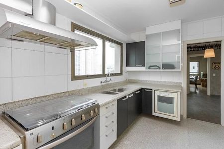 Apartamento à venda com 280m², 4 quartos e 4 vagas