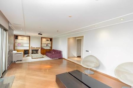 Apartamento à venda com 280m², 4 quartos e 4 vagas