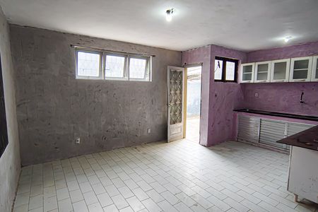 Casa para alugar com 600m², 6 quartos e 2 vagas Casa para alugar com 600m², 6 quartos e 2 vagasCozinha