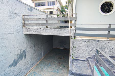 Casa para alugar com 600m², 6 quartos e 2 vagas Casa para alugar com 600m², 6 quartos e 2 vagasQuintal