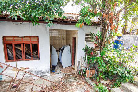 Casa para alugar com 600m², 6 quartos e 2 vagas Casa para alugar com 600m², 6 quartos e 2 vagasQuintal