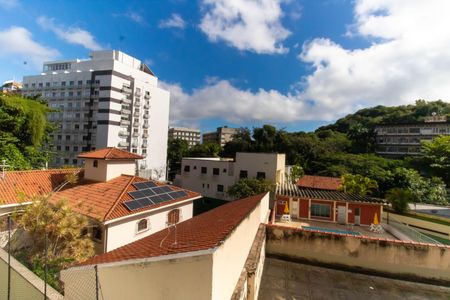 Apartamento à venda com 90m², 2 quartos e 1 vaga Apartamento à venda com 90m², 2 quartos e 1 vagaVista da Sala