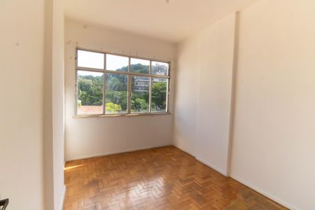 Apartamento à venda com 90m², 2 quartos e 1 vaga Apartamento à venda com 90m², 2 quartos e 1 vagaQuarto 2