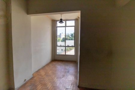 Apartamento à venda com 90m², 2 quartos e 1 vaga Apartamento à venda com 90m², 2 quartos e 1 vagaSala
